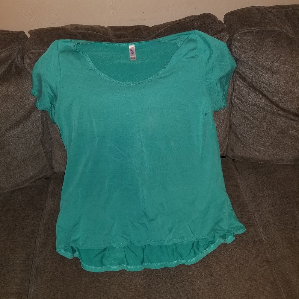 Lularoe Classic Tee